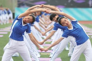 少年,强